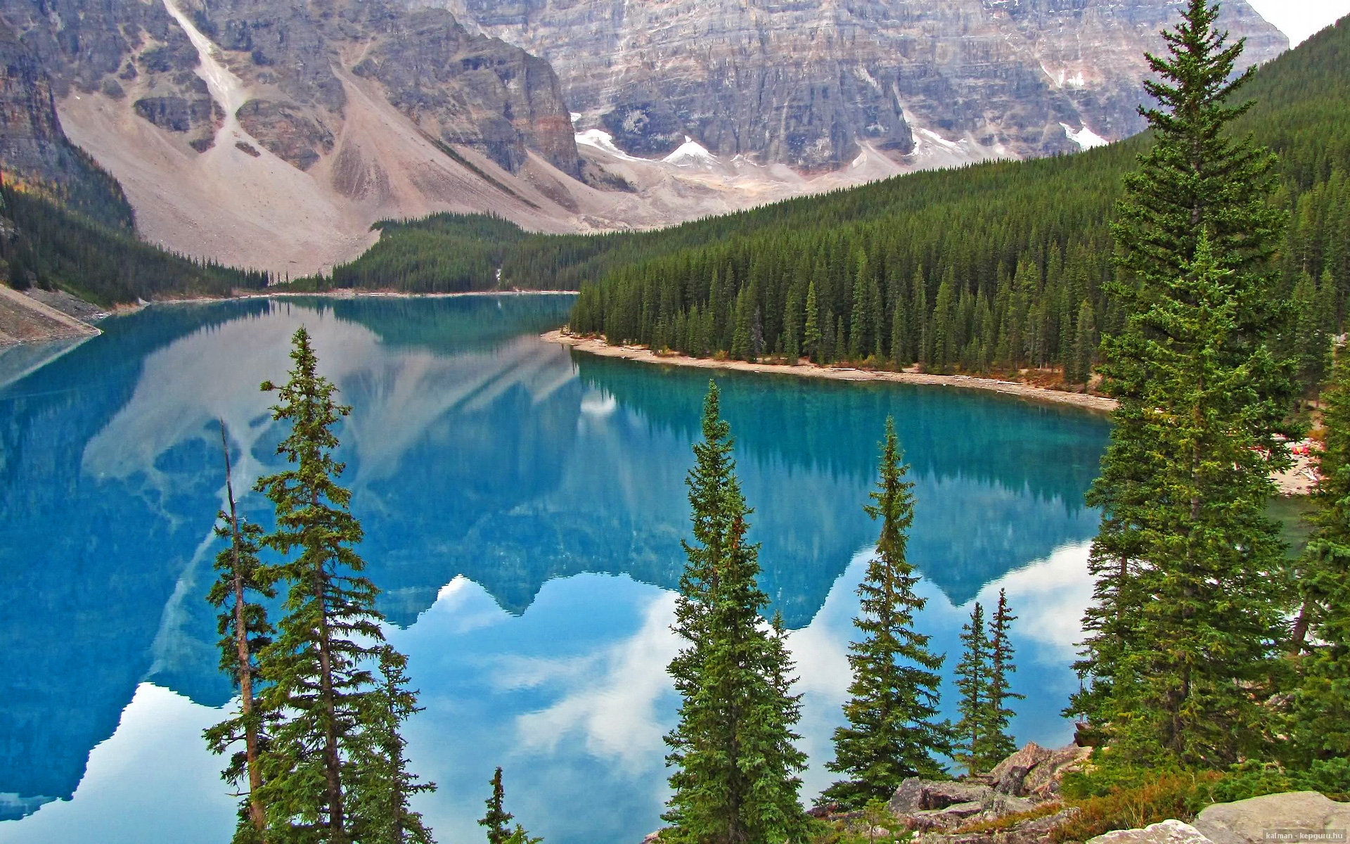 fb体育网站-勇士主场再次发威库里三分炸裂，勇士主场再次发威库里三分炸裂的球员